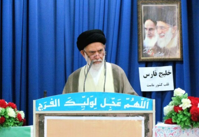 امام،حسيني،اشاره،علميه،حوزه،تاكيد،ايران،تكليف،نماز،خليج،فارس ...