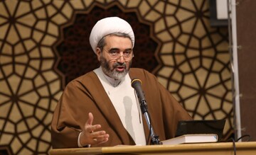 لزوم تبیین پیام راهبردی رهبر انقلاب و افشای ابعاد مختلف استعمار نو
