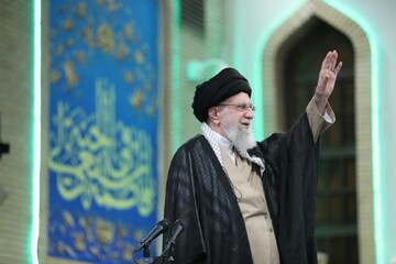 قائد الثورة يلقي كلمة صباح الغد في الذكرى السنوية لرحيل الامام الخميني (رض)