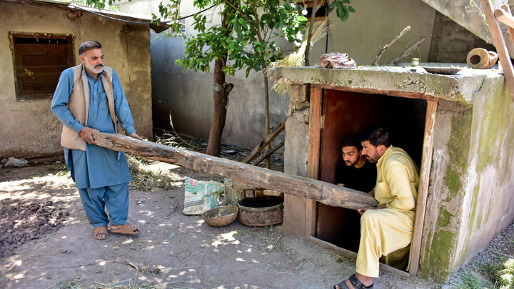 جنگ هند و پاکستان؛ذخیره غذا، یورش به پناهگاه و زندگی زیر سایه موشکها