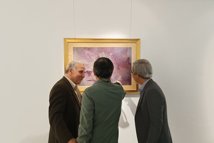 «بر و برگ رنگین» افتتاح شد؛ نقطه تلاقی تجربههای نگارگری