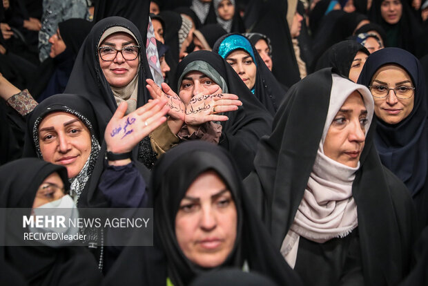 دیدار هزاران نفر از کارگران سراسر کشور با رهبر معظم انقلاب اسلامی