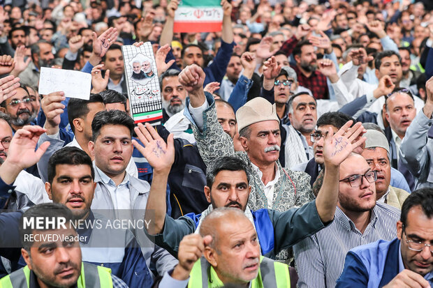 دیدار هزاران نفر از کارگران سراسر کشور با رهبر معظم انقلاب اسلامی