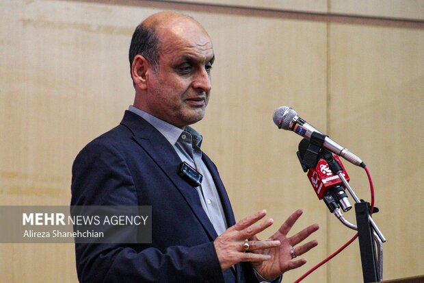 همایش طلایه داران اقتصاد مقاومتی در گیلان
