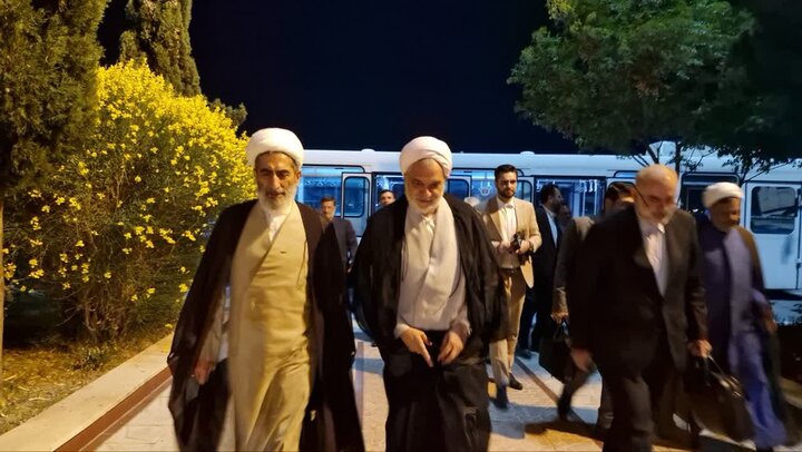 معاون قوه قضائیه برای سفری دو روزه وارد کرمان شد