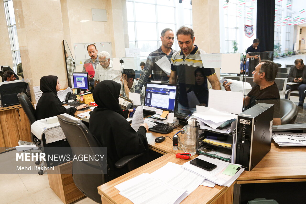 ساعت،بانوان،پايان،حضور،محصل،تأخير