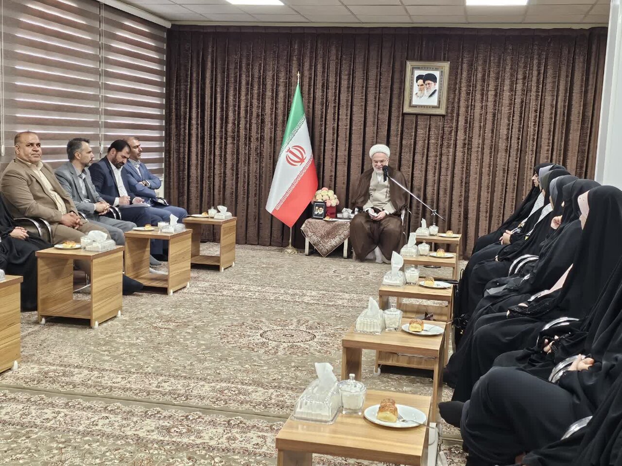 هشت آموزشگاه کردستان میزبان بیرق رضوی بودند.