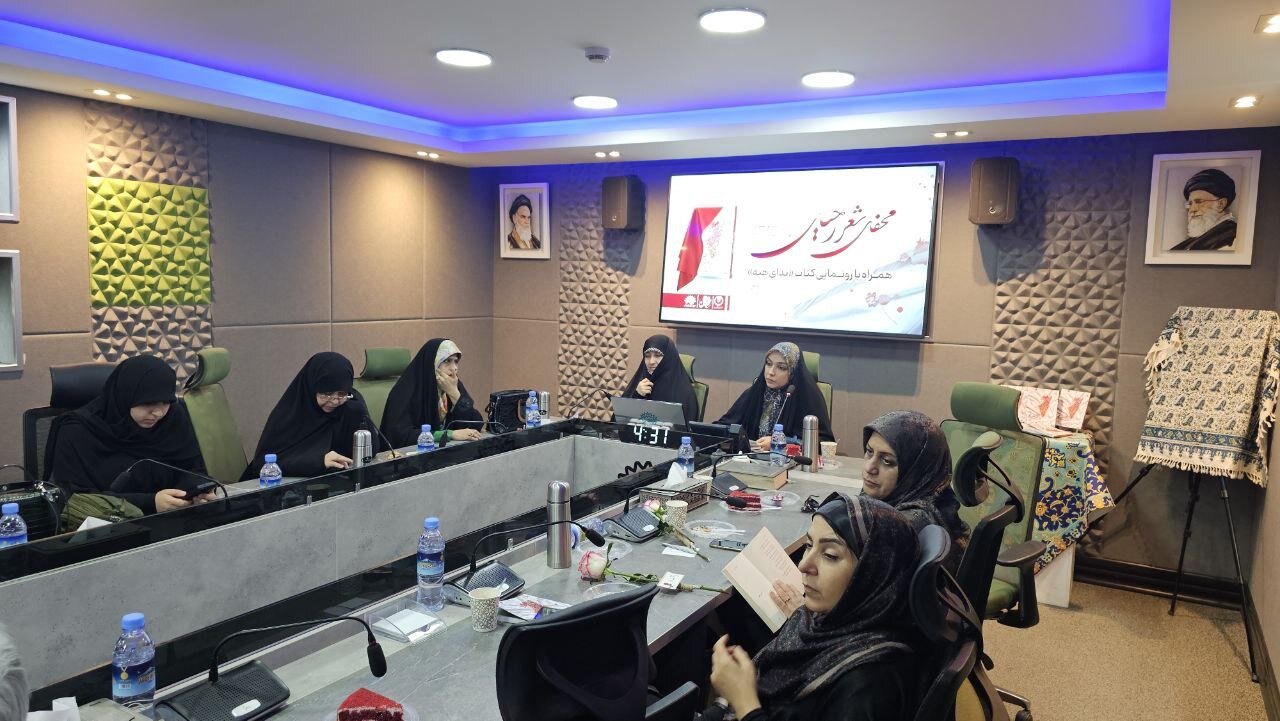 مقاومت،شعر،شاعر،هبه،شاعران،روايت،مراسم،زنان،مجموعه،فرهنگي،سم ...