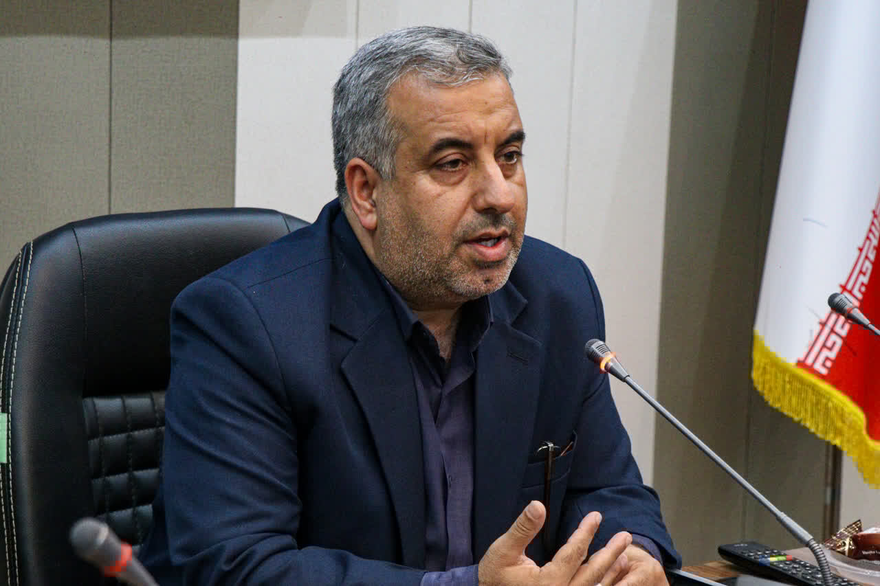 برگزاری کارگاه و نشست کتابخوانی «دخترانه با کتاب» در رشت