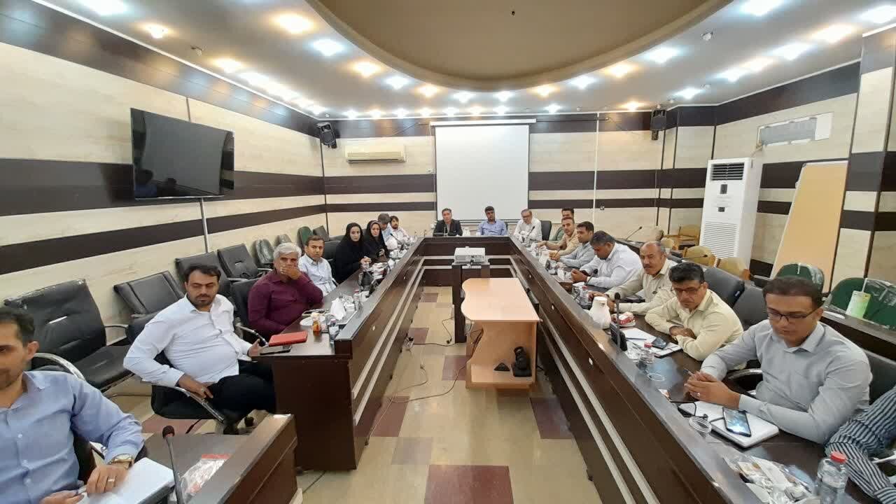 ادارات دیلم پیشگام استفاده از انرژی خورشیدی باشند