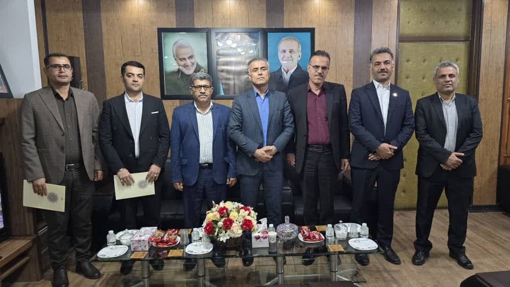 سرمایهگذاری برای تولید در حوزه کشاورزی گناوه تقویت شود