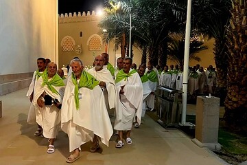 اولین گروه زائران ایرانی در مسجد شجره مُحرم شدند+ عکس