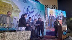 برگزیدگان دومین شب شعر سراسری «زمزم رضوی» تجلیل شدند