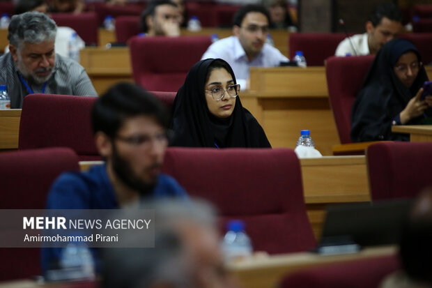 نشست خبری استاندار قم