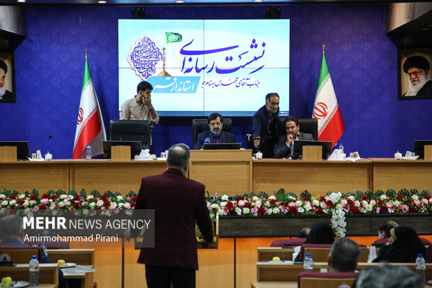 نشست خبری استاندار قم