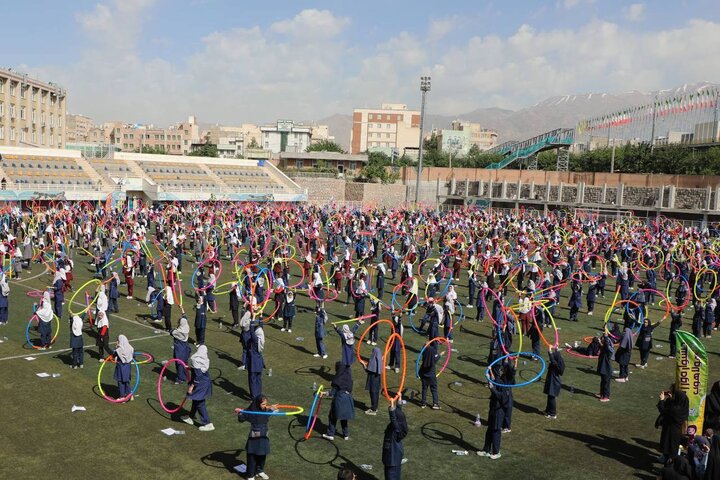 رکورد اجتماع ورزشی ۱۴۰۴ دانش‌آموز دختر نوجوان در یک رشته‌ ورزشی