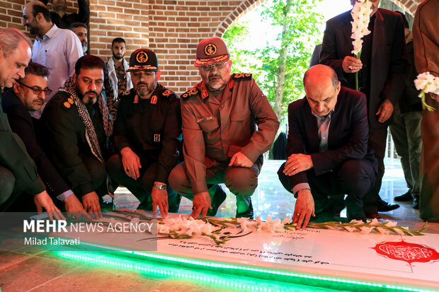 تصاویری از آئین افتتاح یادمان شهید گمنام در فومن