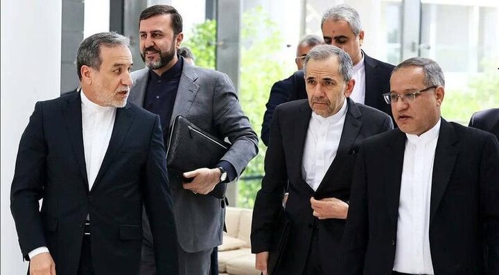 Dışişleri Bakanı Erakçi Maskat'ta Dışişleri Bakanı Erakçi Maskat'ta