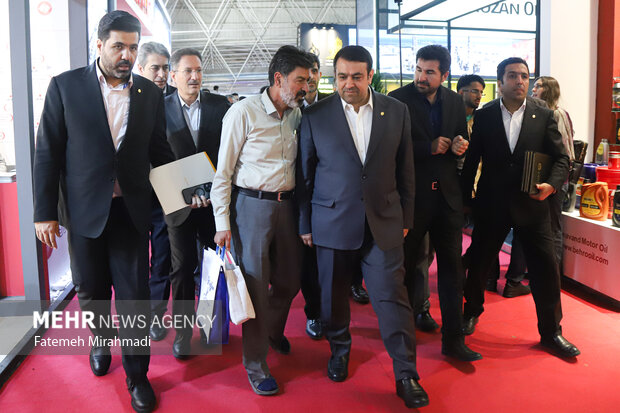 بازدید مدیرعامل بانک ملی ایران از  بیست‌ و نهمین نمایشگاه بین‌المللی نفت