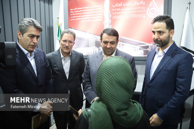 بازدید مدیرعامل بانک ملی ایران از  بیست‌ و نهمین نمایشگاه بین‌المللی نفت