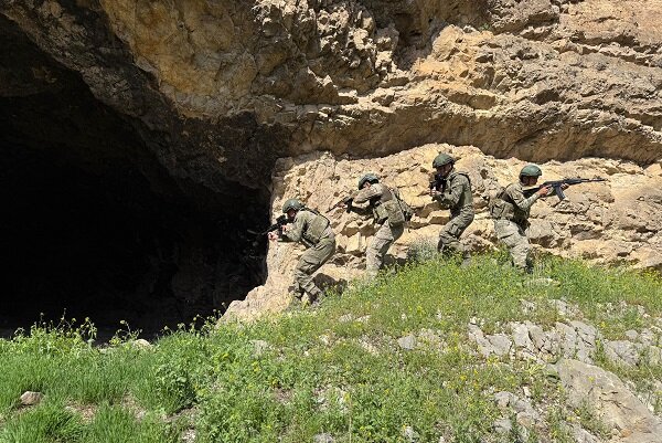 Türkiye ve Azerbaycan'dan Nahçıvan'da ortak komando eğitimi