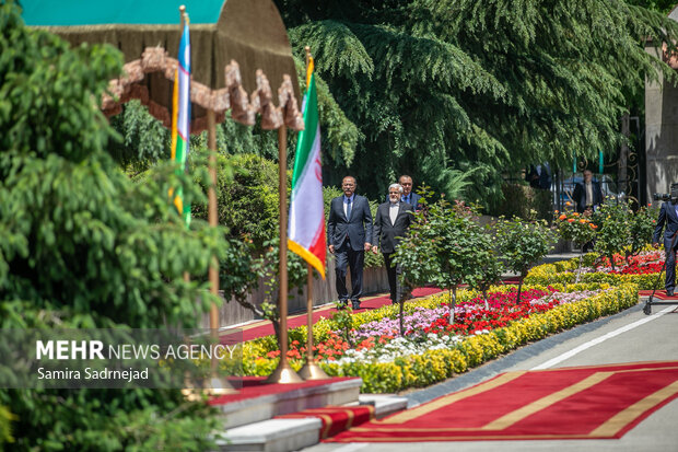 استقبال رسمی از نخست وزیر ازبکستان