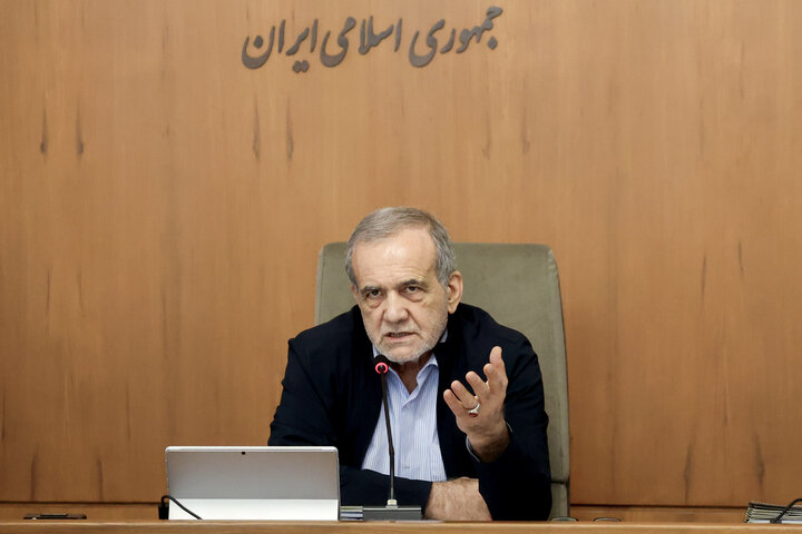 پزشکیان: حفاظت از محیط زیست بدون برنامه جامع ممکن نیست