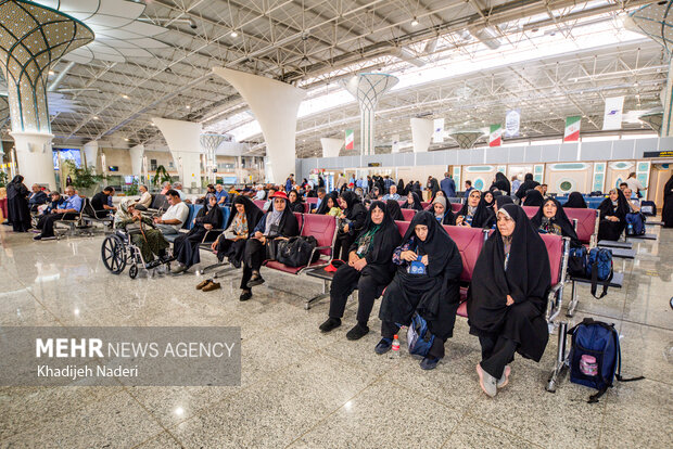 اعزام زائرين سرزمین وحی از فرودگاه اصفهان