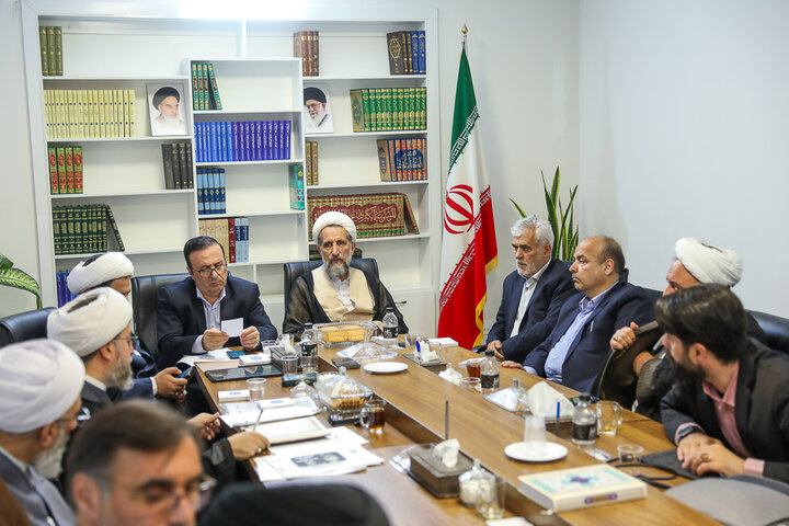 ریشۀ مشکلات جامعه مهجوریت قرآن است