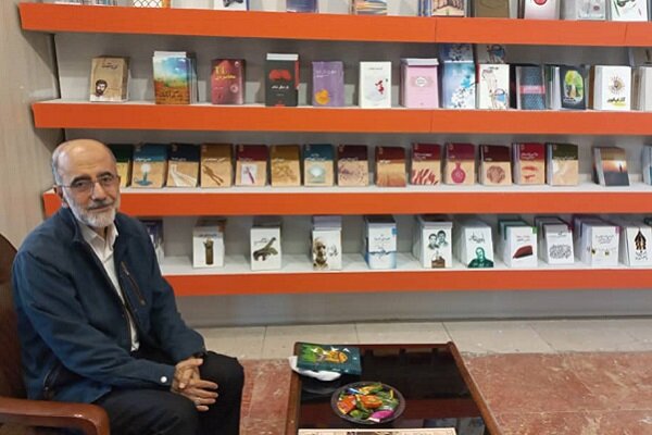 دفاع،مقدس،نشر،آثار،كتاب،غرفه،حفظ،جوان،حوزه،تاريخ،سازمان،تهرا ...