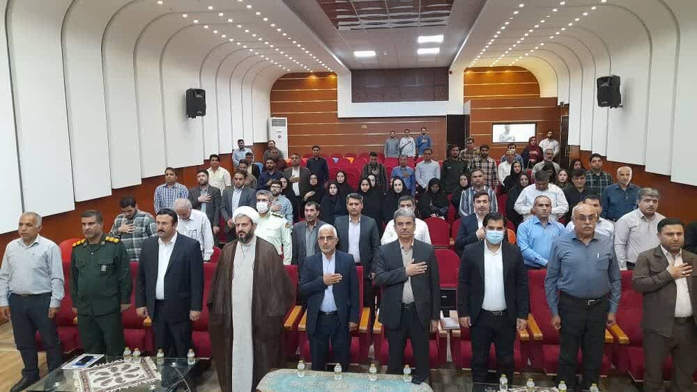 معلمان و مدیران آموزش و پرورش نقشی کلیدی در توسعه فرهنگی دارند