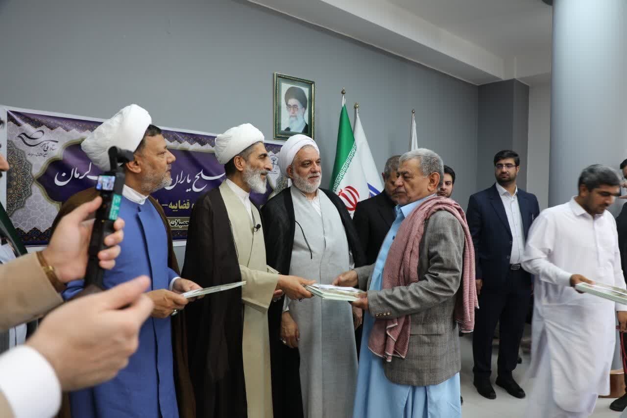 طايفه،كشور،صلح،عنوان،طوايف،دوستي،كرمان،بزرگي،دست،اختلافات،ال ...