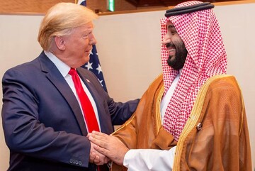 ترامب يطلب من السعودية استثمار تريليون دولار في الولايات المتحدة الأميركية