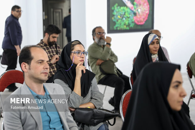 افتتاحیه نمایشگاه عکس اسپوتنیک