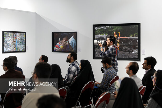 افتتاحیه نمایشگاه عکس اسپوتنیک