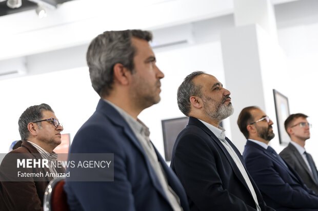 افتتاحیه نمایشگاه عکس اسپوتنیک