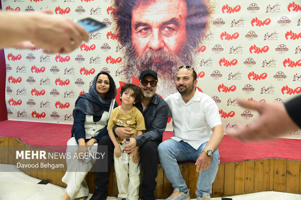 اکران مردمی فیلم «صدام» در مشهد