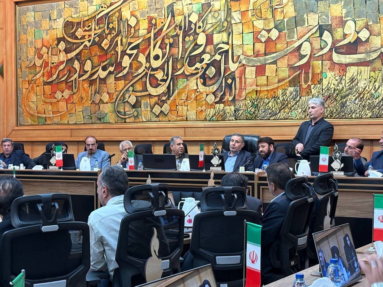 وفاق یعنی رسیدن به درک مشترک از بحرانها و حرکت برای حل آن ها وفاق یعنی رسیدن به درک مشترک از بحرانها و حرکت برای حل آن ها