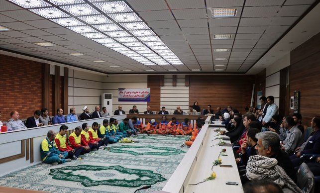 آقای مدیر جای خالی عدالت با تندیس پر نمی‌شود!