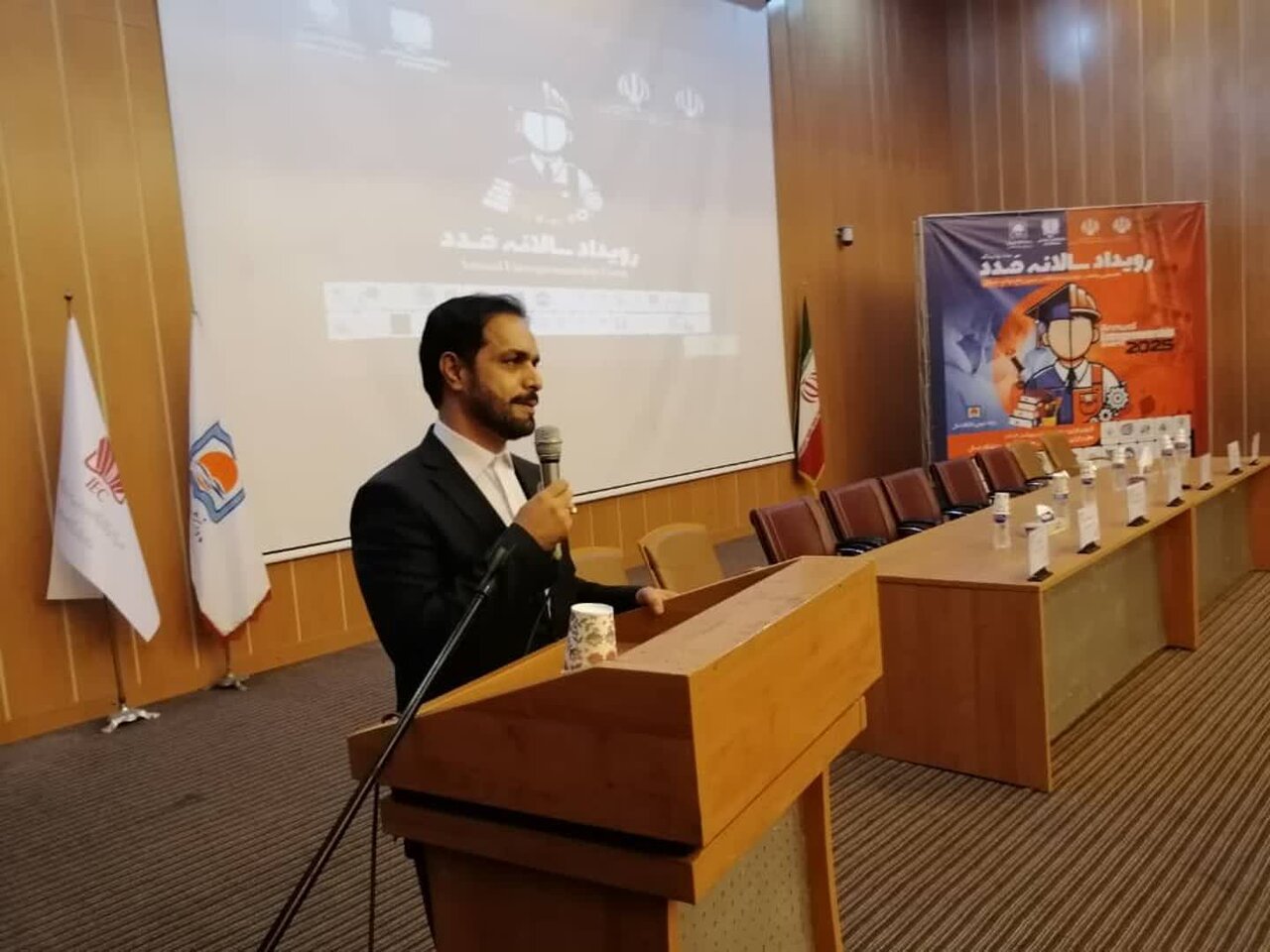 دانشگاه،صنعت،توسعه،كشور،دولت،وفاق،جو،حسيني،همايش،استان،ضلع