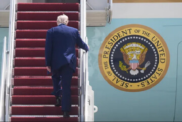 US President arrives in Saudi Arabia