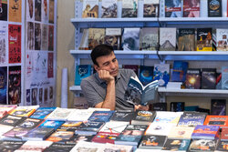 برپایی نمایشگاه کتاب در دهگلان