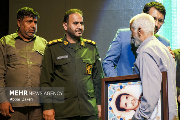 اولین اجلاسیه 15 شهید دانشجو معلم استان هرمزگان