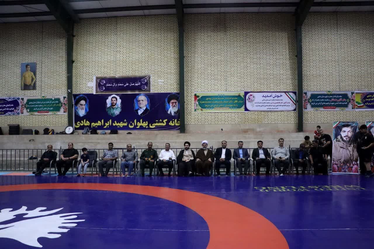 شهرستان،ورزشي،ورزش،توسعه،دشتي،فرماندار،كشاورز