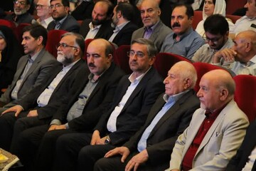 آئین تجلیل از «اکبر فرید» چهره ماندگار لرستان برگزار شد