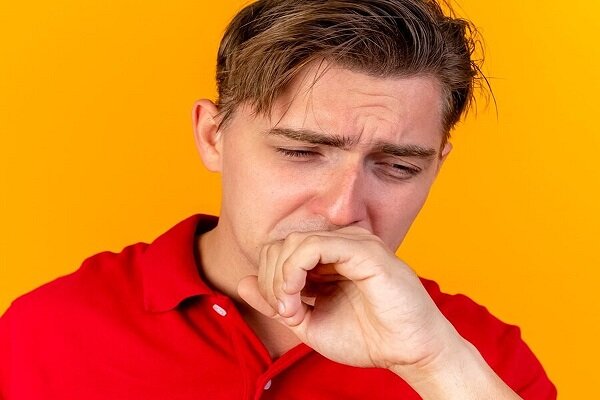 آیا ایمپلنت باعث بوی بد دهان می‌شود؟
