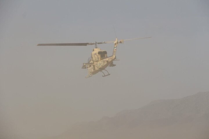 دهها خلبان پایگاه چهارم هوانیروز ارتش در آسمان اصفهان رقابت کردند