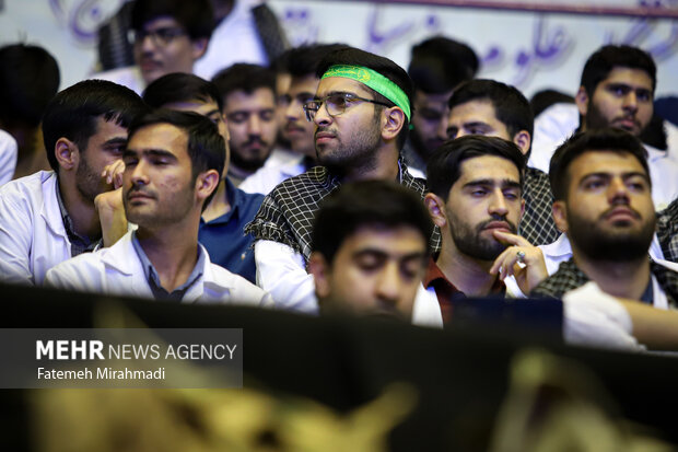نخستین کنگره بین‌المللی بزرگداشت ۳۱۰۰ شهید امدادگر