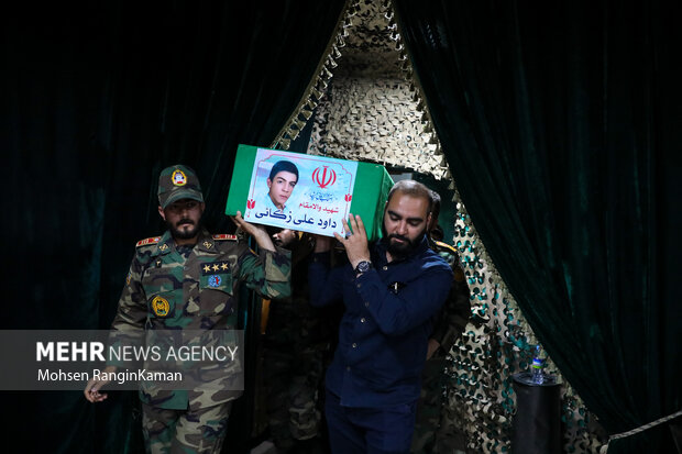 مراسم وداع با پیکر مطهر شهید تازه تفحص شده «داود علی ذکائی»