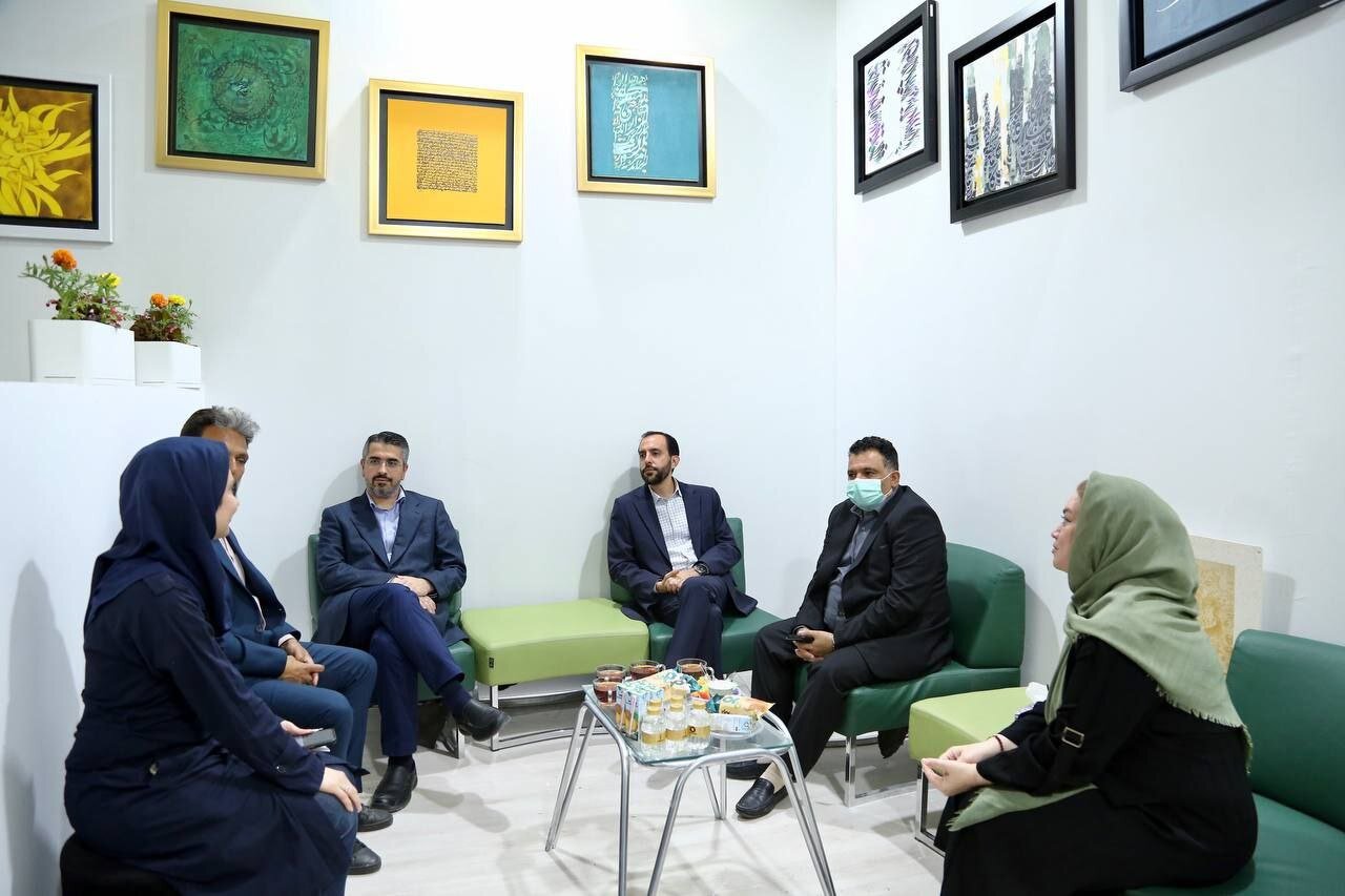 از تشریح چهار دوره تاریخی ترجمه در سینما تا چالش هوش مصنوعی